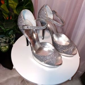 Fabric - upper, Bonded Leather Sole Women's Shoe